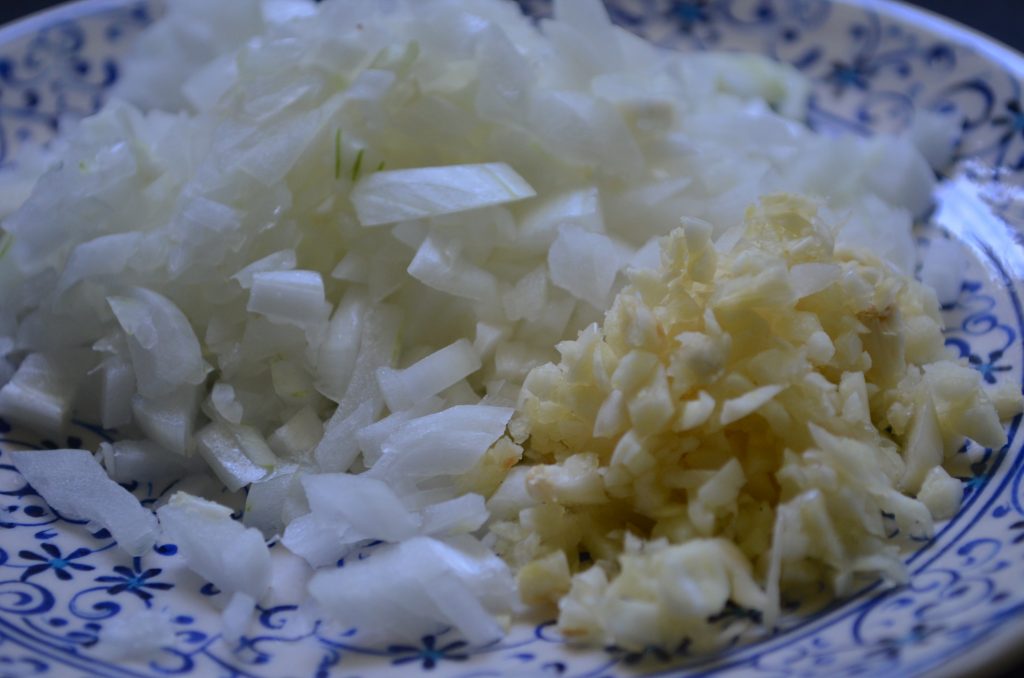 garlic onion blue