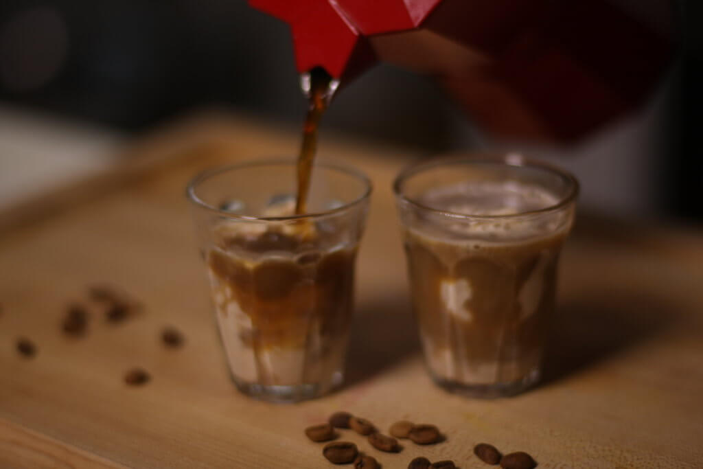 This image has an empty alt attribute; its file name is Pouring-affogato-1024x683.jpeg